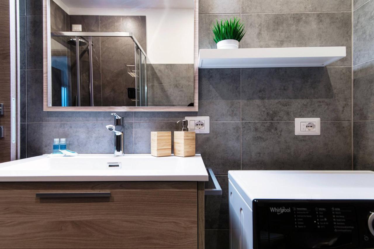 Lianora Apartment By Quokka 360 - Comfortable And Modern Flat In The Centre Of Como Exterior photo